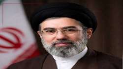 تاکید رهبر معظم انقلاب حضرت آیت الله سید مجتبی خامنه ای بر حفظ حضور موثر در صحنه 